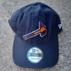 NEW ERA Atlanta Braves Core Classic Baseball Hat in Navy